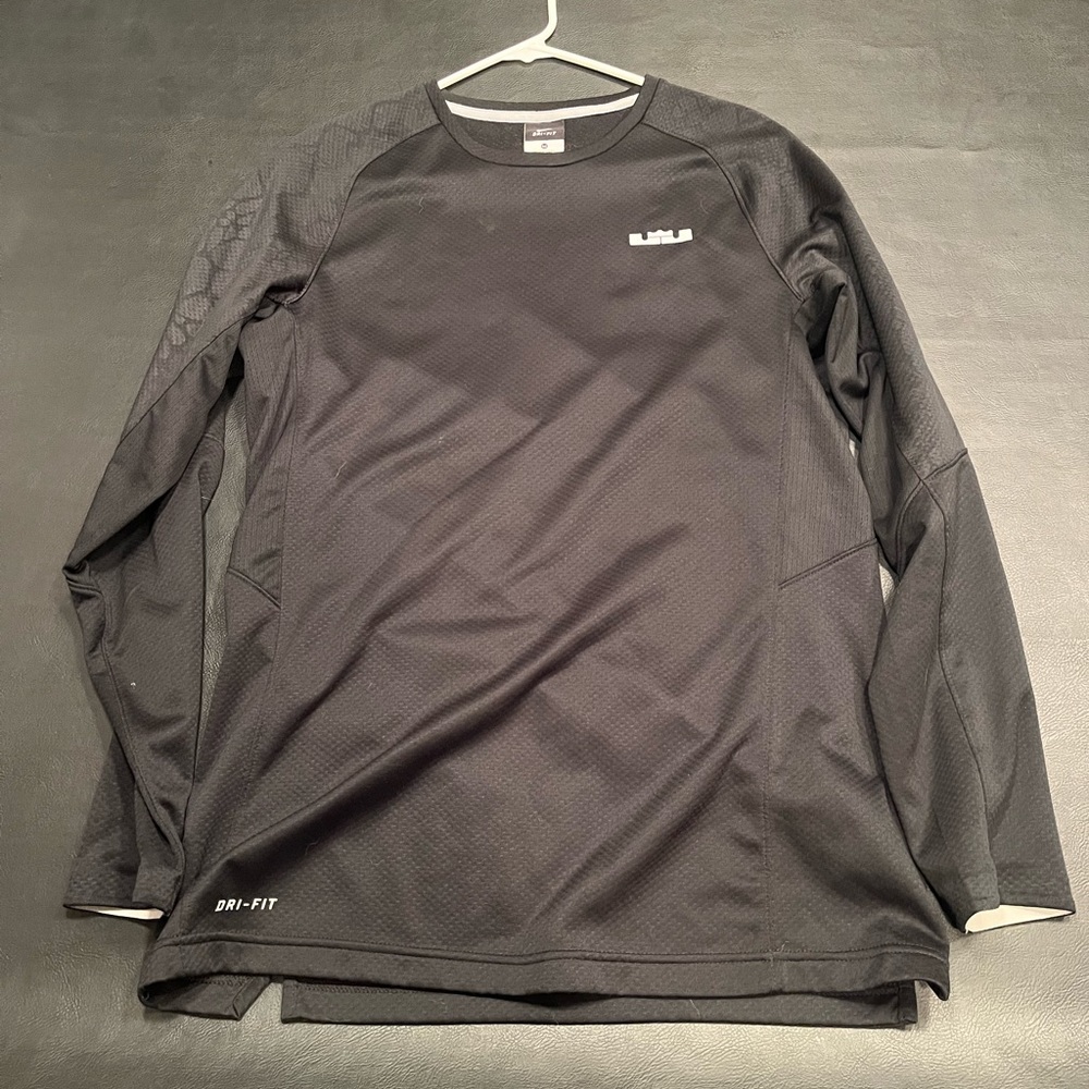 Nike Lebron long sleeve